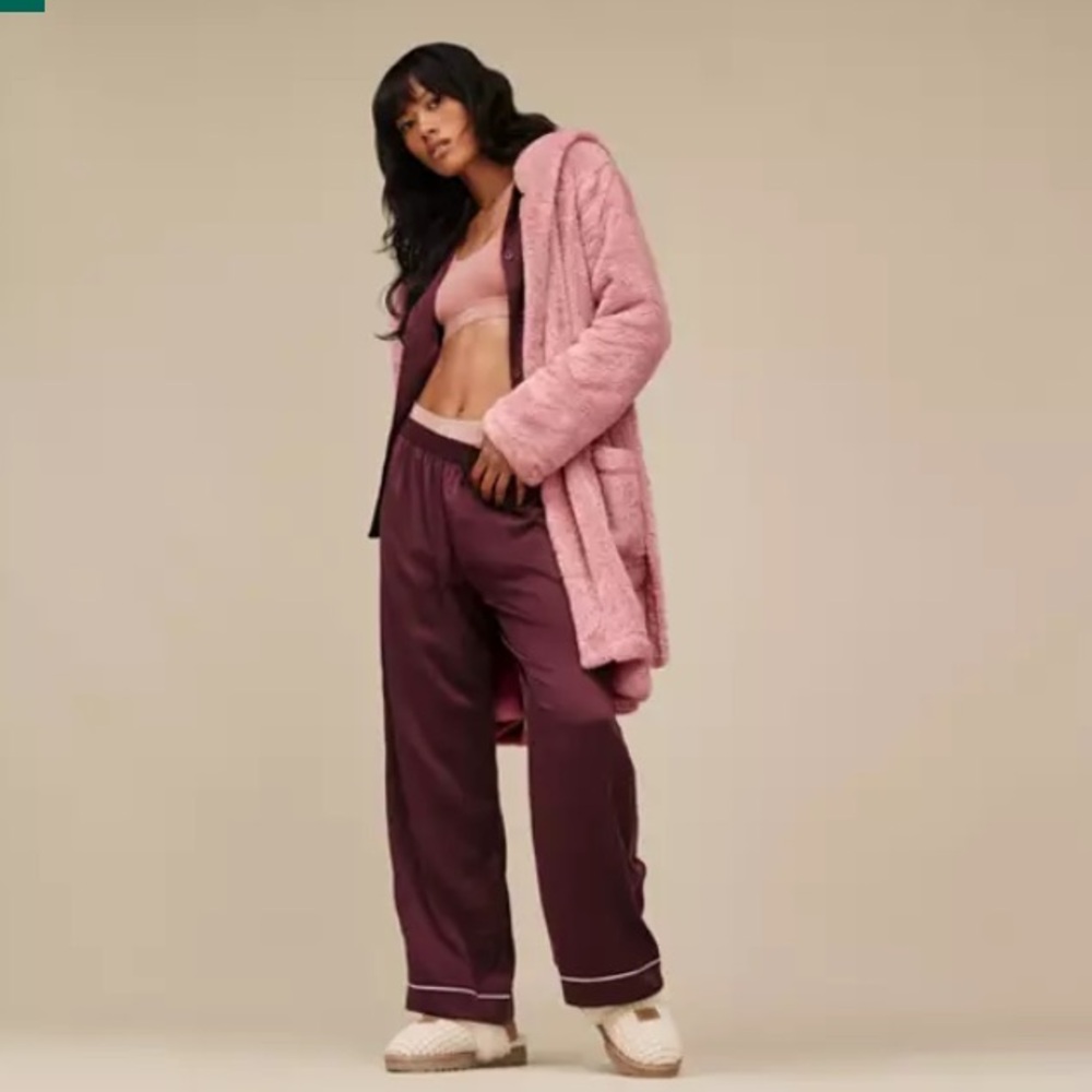 UGG Women's Cozy Slippers - Cream - Picture 7 of 11